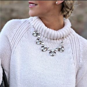 Stella & Dot ~ Lila crystal rhinestone statement necklace - NWOT!